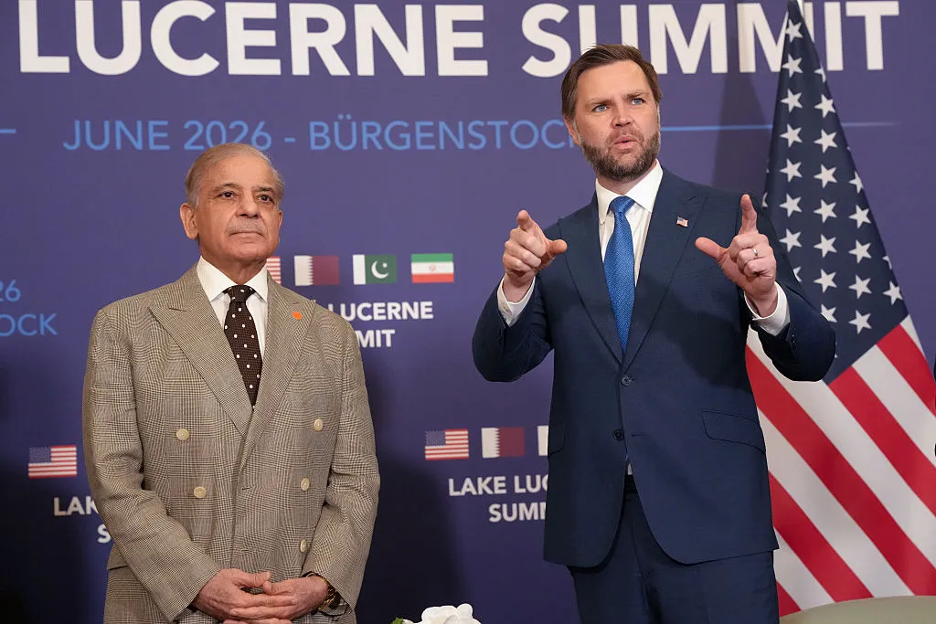 Diplomacy Under Pressure: U.S.-Iran Talks Begin in Switzerland as Hormuz Crisis Threatens Global Economy